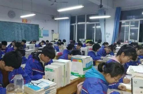 教育部通知,中小學(xué)上學(xué)時(shí)間或?qū)?延后 ,家長和學(xué)生樂開了花